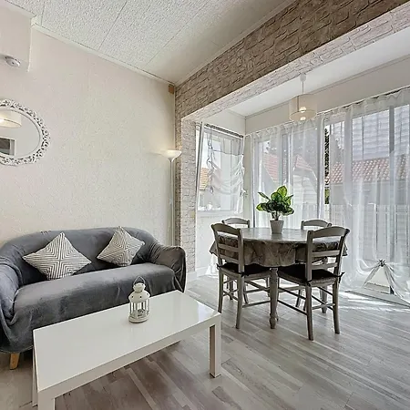 Les Coquillages By Interhome