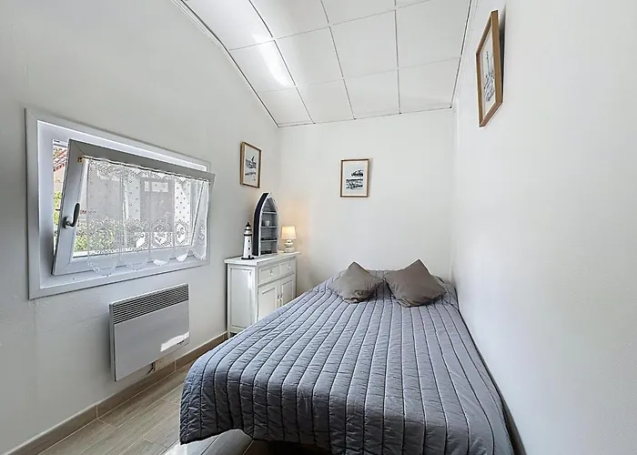 Les Coquillages By Interhome Saint-Michel-Chef-Chef